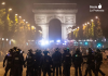 Un muerto y más de 780 detenidos en París tras la victoria del PSG Imagen de las cargas durante las celebraciones de 2025. Foto: thesun.com
