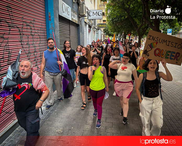 La Plaza Circular, la Consejería de Sanidad, la Universidad de Murcia y el CSA Espacio Ajuntaera fueron algunos de los escenarios de la ruta crítica celebrada con motivo del 28J | Dominic D. Skerrett