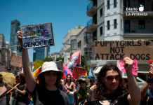 Tel Aviv, territorios de Palestina del 48: activistas antisionistas y personas queer marchando en protesta contra el pinkwashing, el genocidio y contra cualquier tipo de opresión por parte del Estado sionista | Foto de @jess__flom