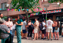 Casa Revuelta abre sus puertas en El Carmen para organizarse y tejer comunidad “ante el auge del fascismo en el barrio” Un momento de la inauguración de Casa Revuelta, el nuevo espacio comunitario impulsado por vecinas del barrio de El Carmen | Foto.- Dominic D. Skerrett