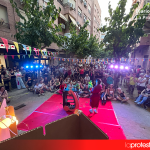 El Orgullo Carmelitano llena la Plaza Cecilio Pineda en una celebración de diversidad, barrio y resistencia comunitaria Integrantes de Bancal de Candanga durante su actuación en la Plaza Cecilio Pineda, uno de los momentos más celebrados de la jornada | Dominic D. Skerrett