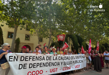 Concentración de pensionistas de CCOO y UGT ante el Palacio de San Esteban en defensa de una atención a la dependencia digna y sin listas de espera | Dominic D. Skerrett