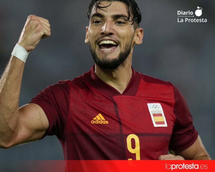 El futbolista Rafa Mir durante un partido oficial, en una imagen de archivo | X El futbolista Rafa Mir durante un partido oficial, en una imagen de archivo | X