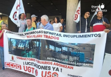 Movilización de trabajadores del transporte de viajeros ante la Consejería de Fomento en una imagen de archivo | Dominic D. Skerrett