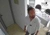 Captura del vídeo de seguridad difundido por el Sindicato de Estudiantes que muestra, según denuncia la organización, al concejal de Vox Juanma Badenas dentro de su sede en València.