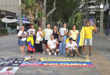 Integrantes de la comunidad colombiana en la concentración celebrada en Murcia con motivo del Día de la Independencia de Colombia.