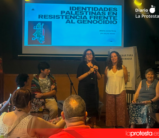 Un momento del conversatorio sobre resistencia palestina y diversidad sexual en Asia Occidental, celebrado en la Cooperativa Ítaca de Murcia.