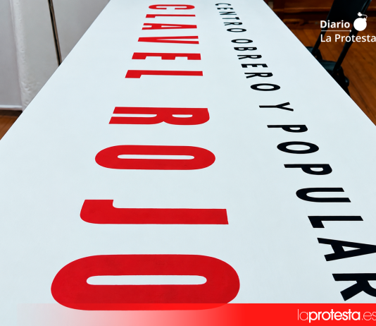 El PCPE inaugura en Murcia el Centro Obrero y Popular «Clavel Rojo» Rótulo del nuevo Centro Obrero y Popular «Clavel Rojo», en el barrio murciano de Santiago el Mayor | PCPE