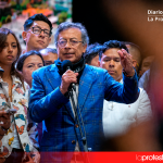 Petro llama a la desobediencia pacífica en defensa del poder popular y reformas sociales
