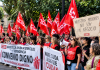 Las trabajadoras de la ayuda a domicilio y dependencia se movilizan en Murcia contra la precariedad: «Nadie cuida a las que cuidan» Las trabajadoras denuncian la precariedad que sufren en su día a día y exigen que se reconozca el valor de su labor esencial en la atención a las personas mayores y dependientes.
