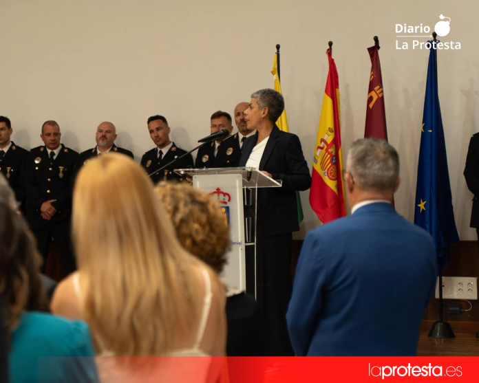 La alcaldesa de Beniel, Mari Carmen Morales, durante un acto público reciente. Foto: Ayuntamiento de Beniel.
