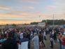 La asamblea de trabajadores de las auxiliares de Navantia en Cartagena prepara la huelga del metal y llama a la unidad de la plantilla: «Cuanta más gente seamos, menos durará» Varios centenares de trabajadores de las empresas auxiliares del metal se reúnen en Cartagena | UEA